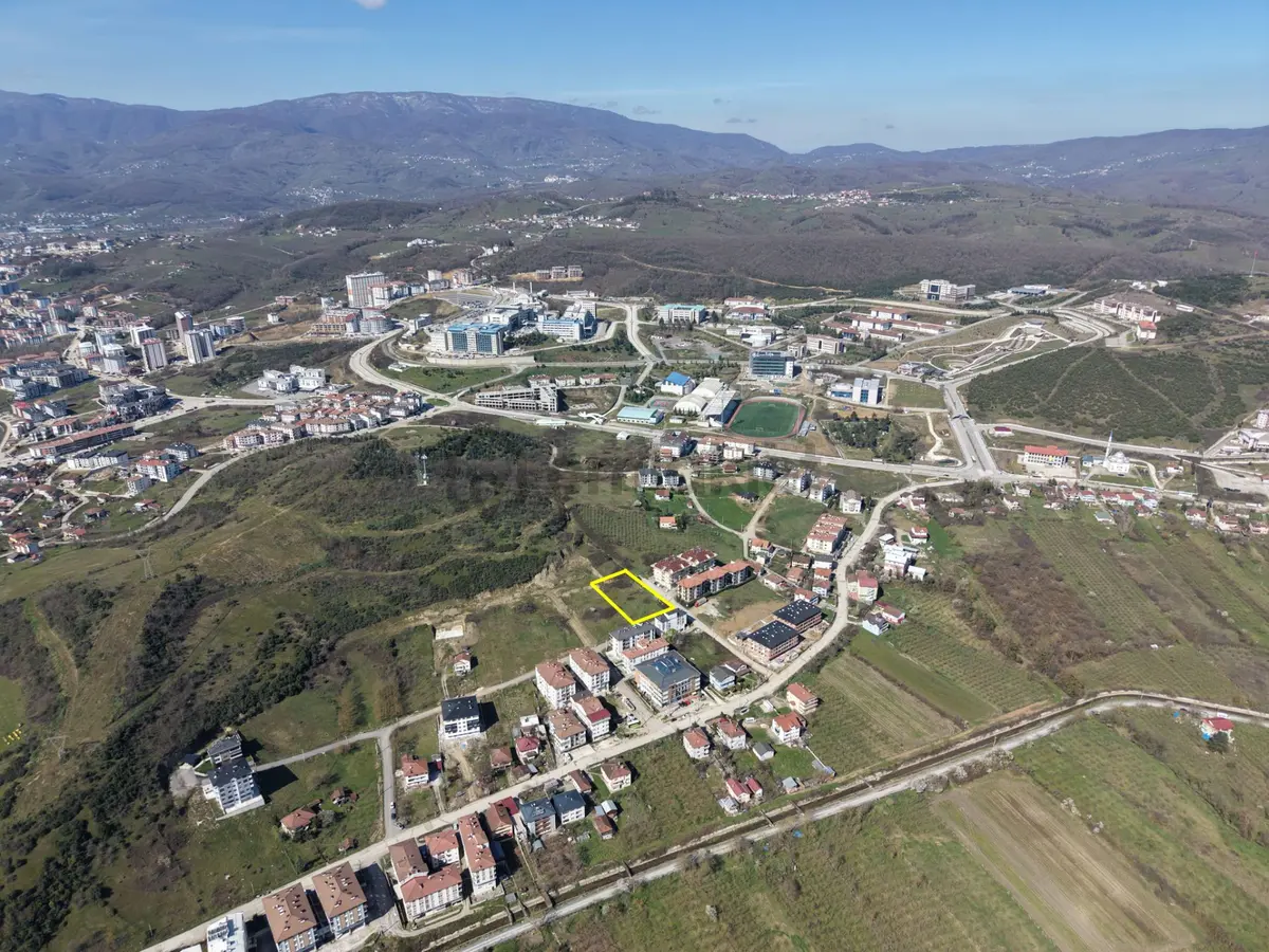 Konuralp Üniversite Yerleşkesi'nde 1564 M2 Satılık Arsa - 5