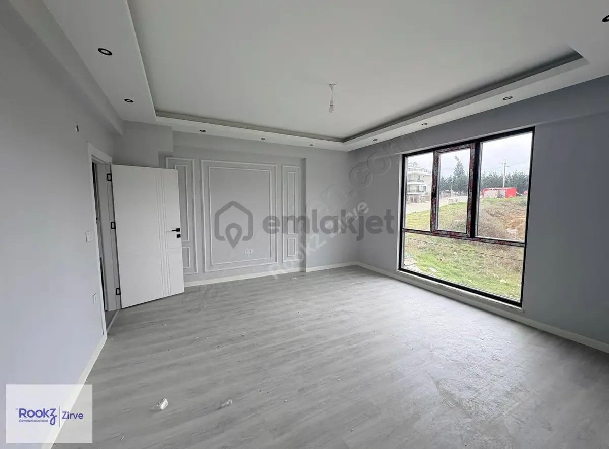 Yalova Merkez Ebeveyn Banyolu 2+1 Satılık Daire