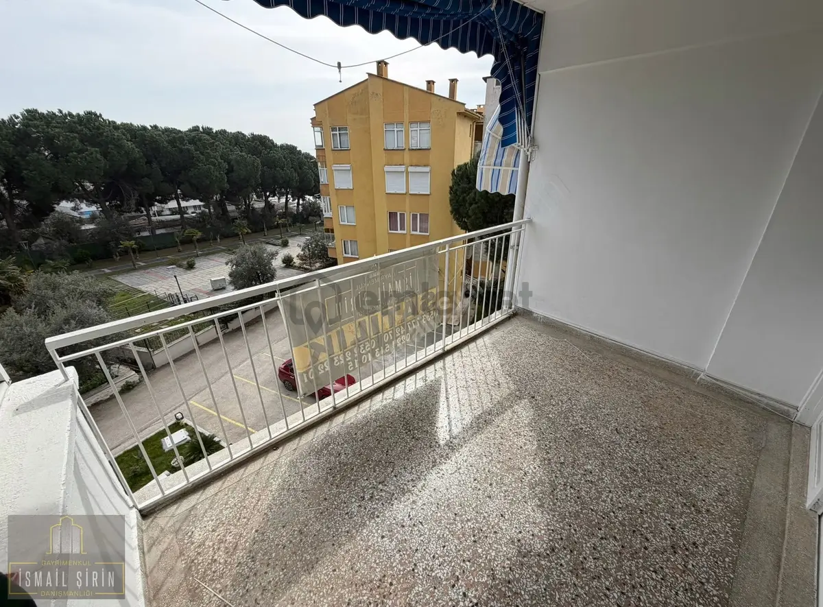 İsmailşirindn Narlı Yolu Üzeri Denize Sıfır Sitede Ara Kat Daire - 13