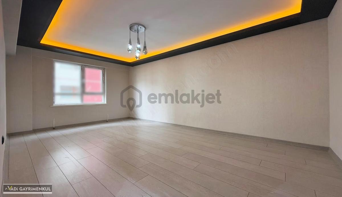 Vadi'den Hisar'da Sıfır Bulvar Yakını İskanlı E.banyolu 3+1! - 33