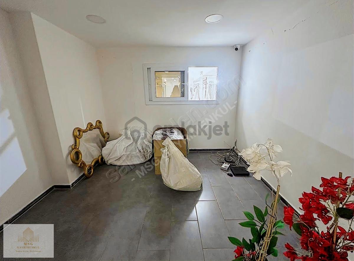 Msg'den Şair Eşref Bulvarı'nda 5+3 Devren Kiralık Mağaza - 29