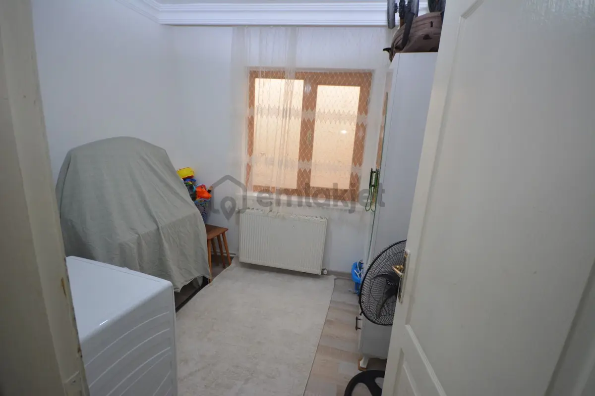 30 Ağustos Mahallesinde 2+1 Acil Satılık Y.giriş Daire - 25