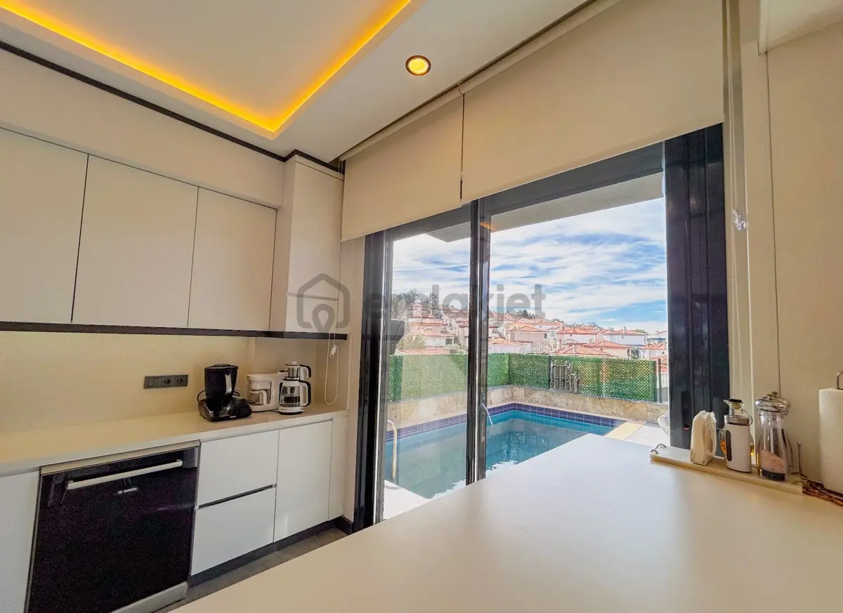 Kuşadası Bayraklıdede Satılık Lüks Villa - 10