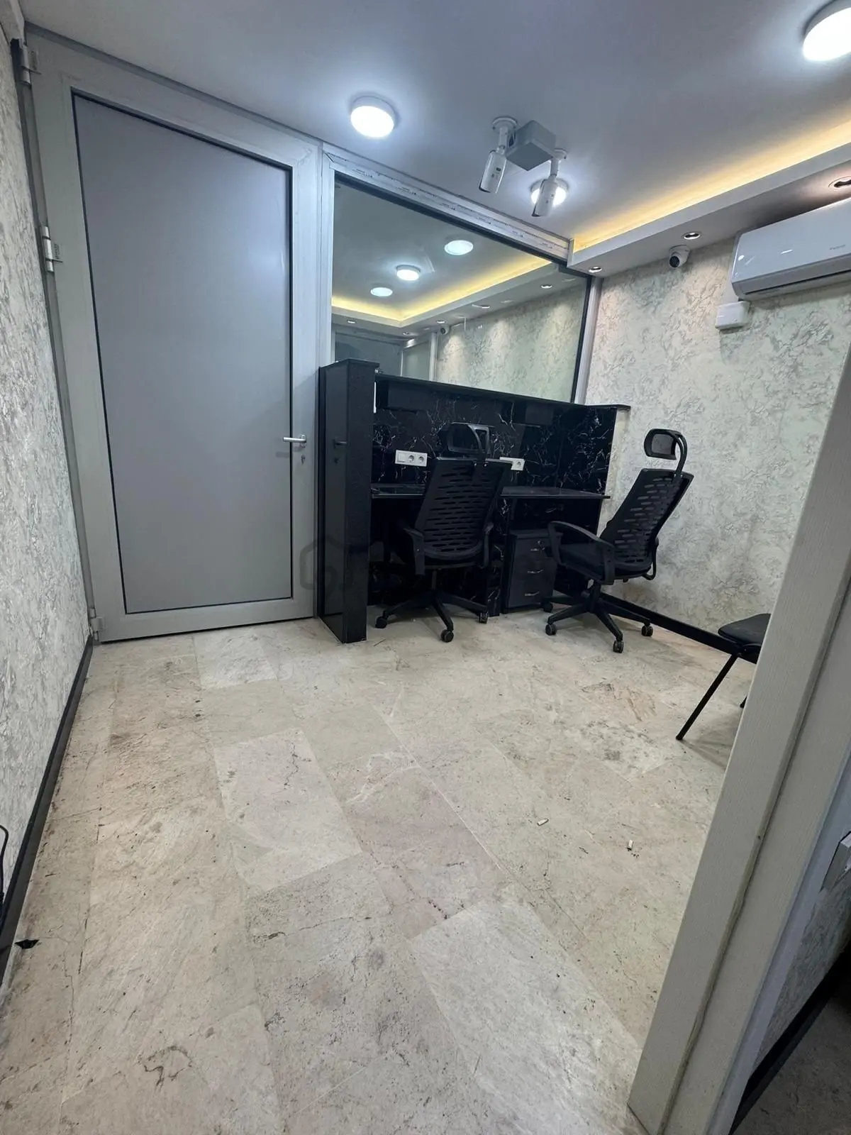 Galeri İş Merkezi Laleli Satılık Ofis - 7