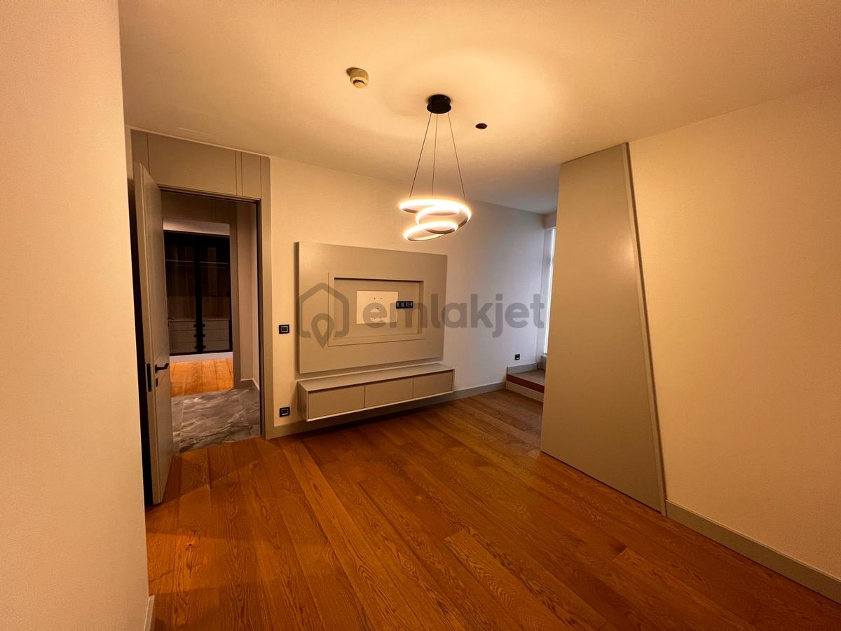 Kempinski Residence'ta Manzaralı 2+1 Lüx Daire - 16