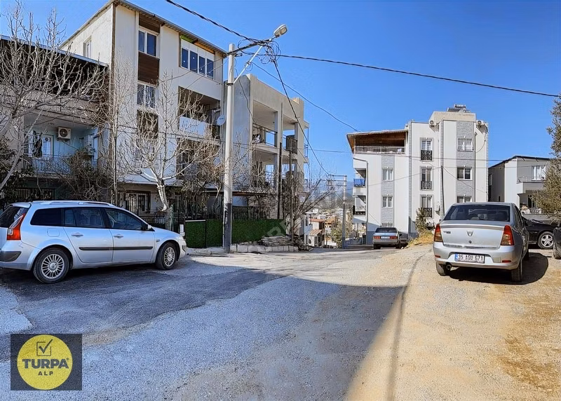 Fırsat 2 Katlı Mustakil Ev Ve Arsası - 24