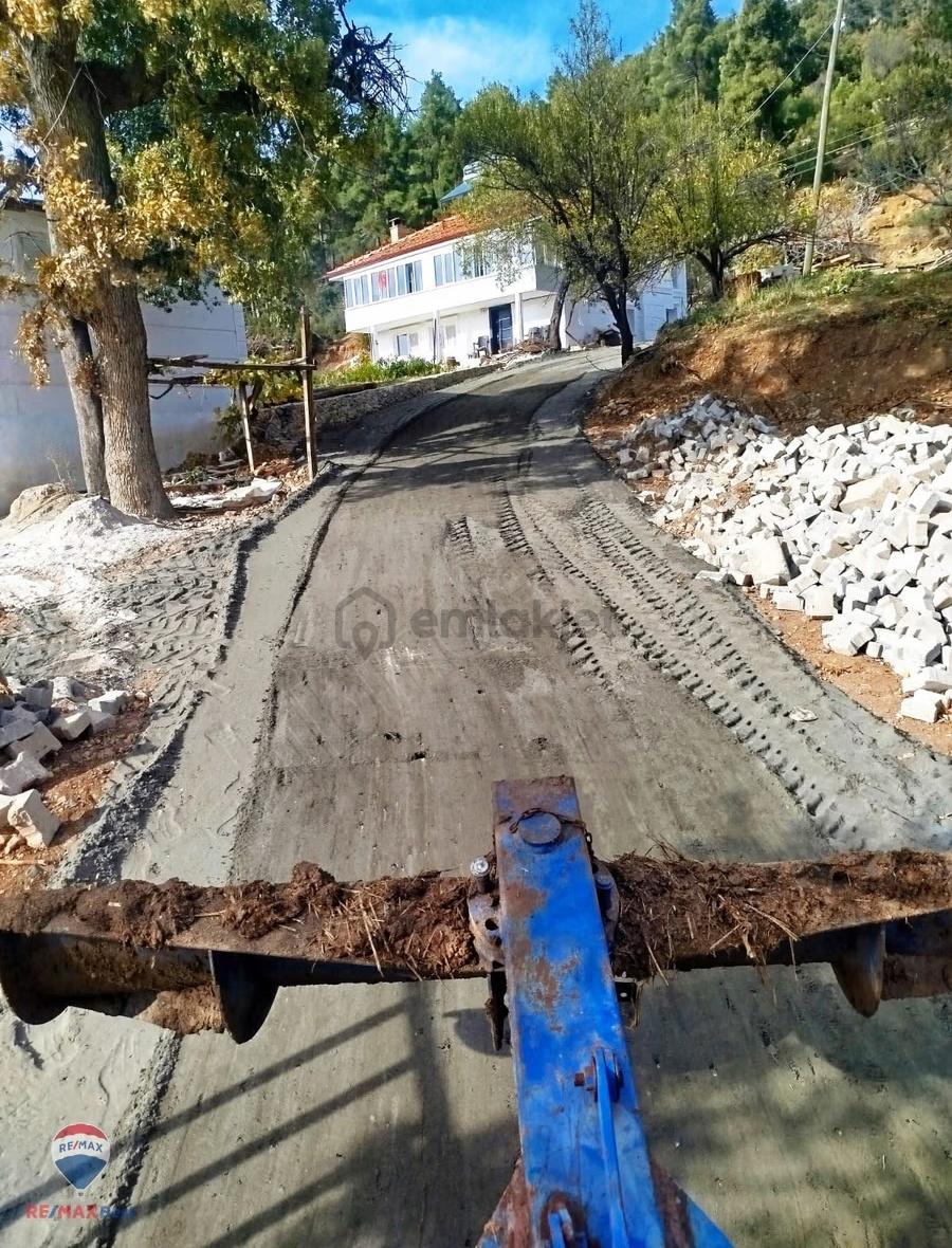 2 Denizli Beyağaçta 2 Villalı Satılık Arsa - 3