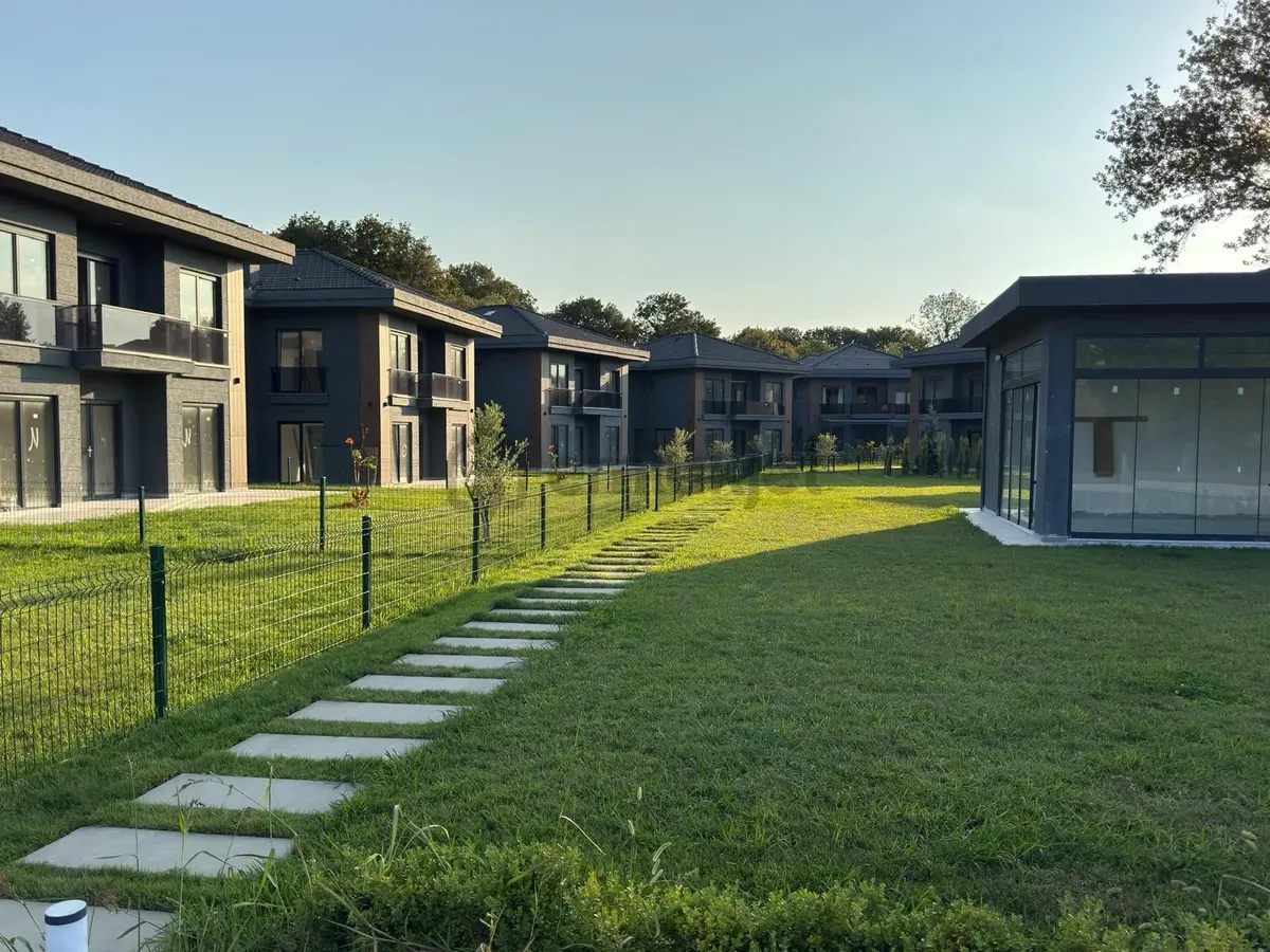 Ömerli Satılık 5+2 Villa Laboutıqqa - 7