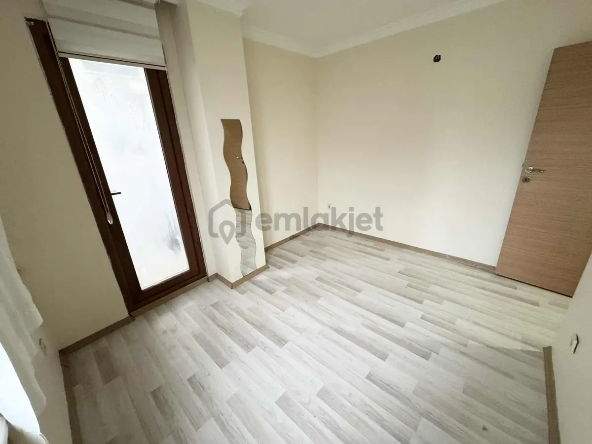 Yoldaş İnş Satılık 2+1 95 M2 2.kat Asansörlü Ebevyn Banyolu D. - 5