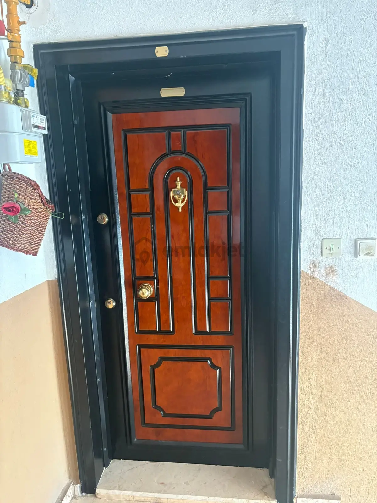 Davraz Mahallesi Şöförler Sitesinde 3+1 Satılk Daire - 16