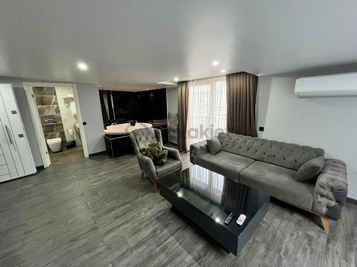 Jakuzi Ve Cam Tavanlı Penthouse - 12