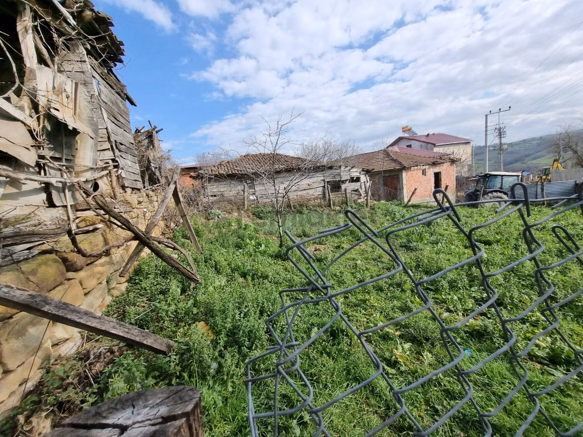 Sahibinden İzmit İlçesi Kaynarca Şentepe Mahallesi Köy Yerleşim Alanında Müstakil Tapulu Harika Bir Bahçe - 5
