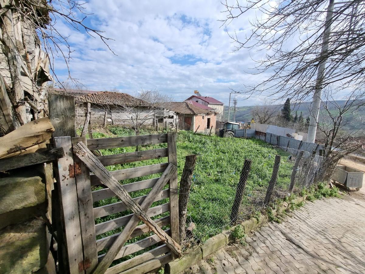 Sahibinden İzmit İlçesi Kaynarca Şentepe Mahallesi Köy Yerleşim Alanında Müstakil Tapulu Harika Bir Bahçe - 4