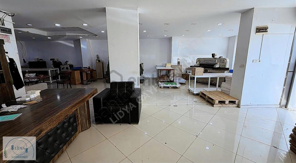 Maltepe Fındıklı'da Satılık 2 Dükkan (180m²) - 8