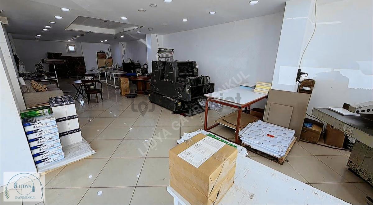 Maltepe Fındıklı'da Satılık 2 Dükkan (180m²) - 5
