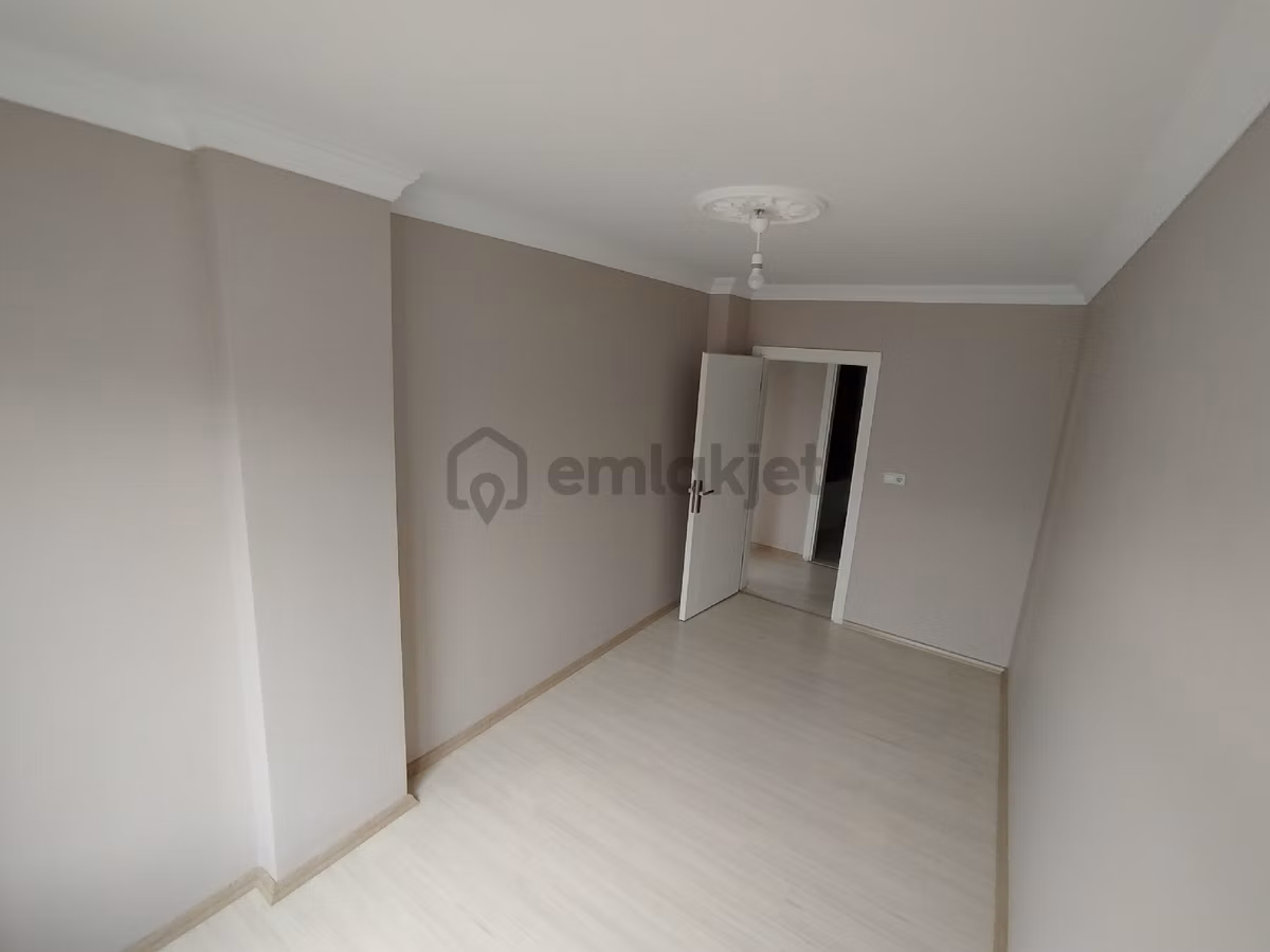 Yeski Emlâk İnşaattan Kiralık - 25