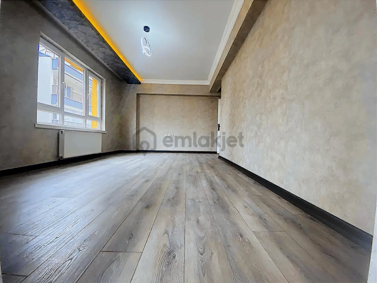 Kuşcağız Merkez De 3+1 Kat Da Sarışıl Daire Teras Balkonlu - 13