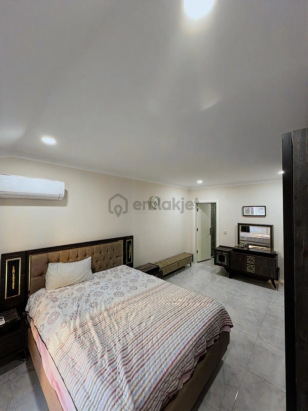 Mahmutlarda Denize 350 Metre 3+1 Dubleks Full Eşyalı Havuzlu - 21