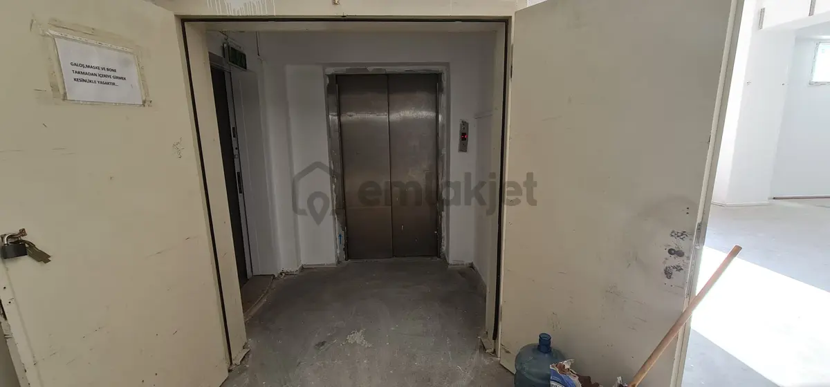 Buca Osb Begos Da 1100 M² Kiralık Tek Kat İmalathane - Depo - 8
