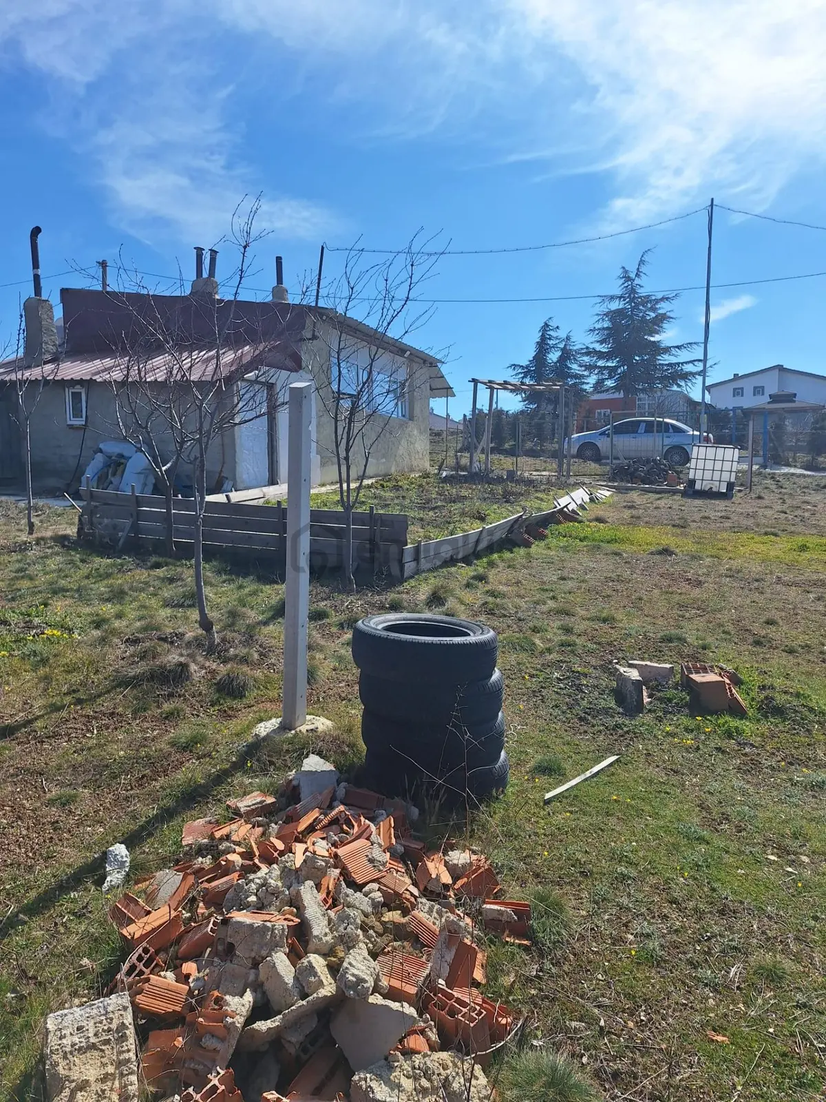 Sulukkaraağaç Da 538m2 Arsa İçerisinde Köy Evi - 4