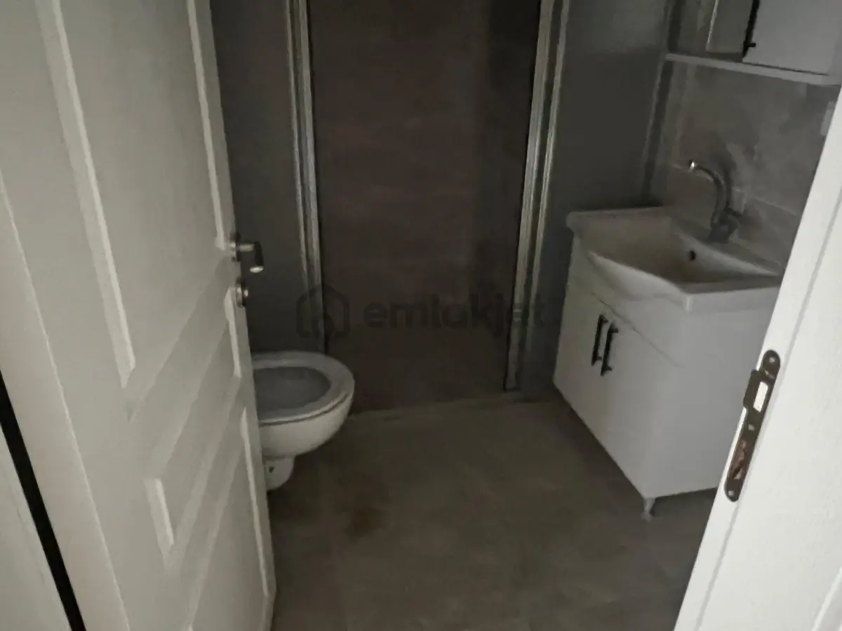 Teyyaredüzünde Kiralık 1+1 Sıfır Daire Asansörlü - 21