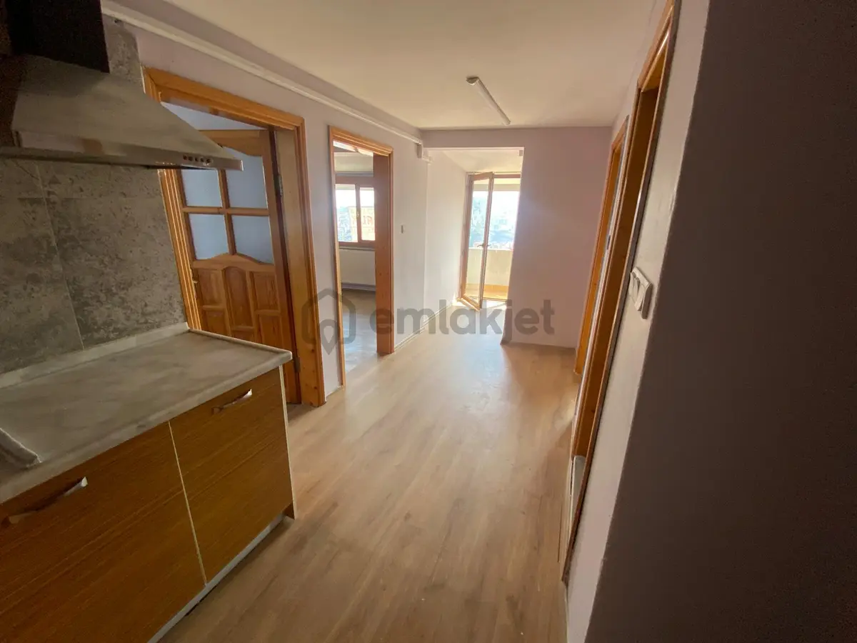 Trabzon'da Kiralık 2+1 Daire - 10