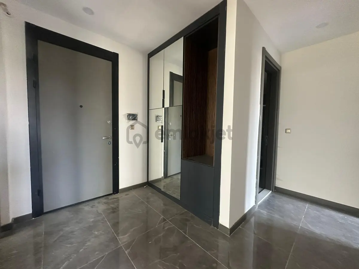 Zeray Mahal 2+1 Köşe Çift Cephe Bahçeli Satılık Daire - 25