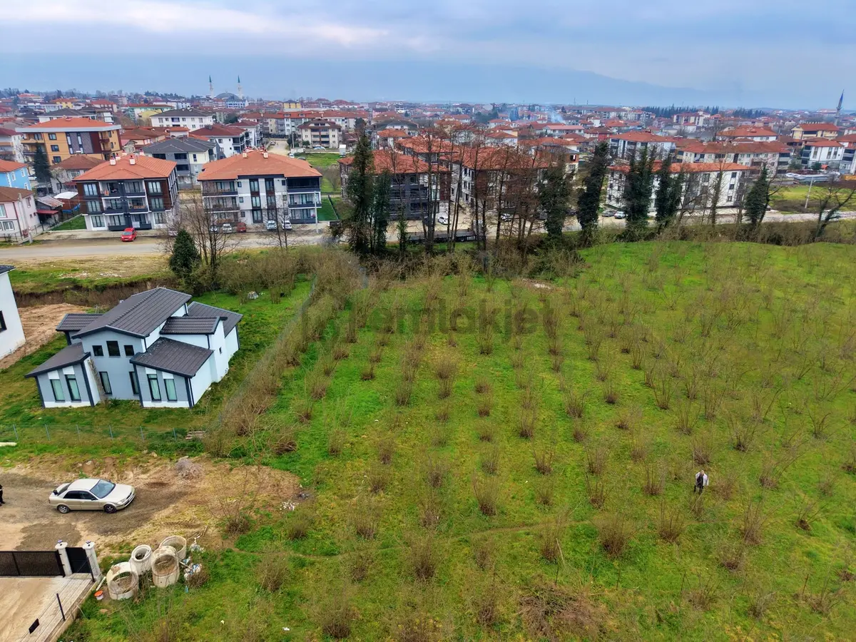 Emlakevim - Rasimpaşa Mahallesinde Satılık 619 M2 İmarlı Arsa ! - 3