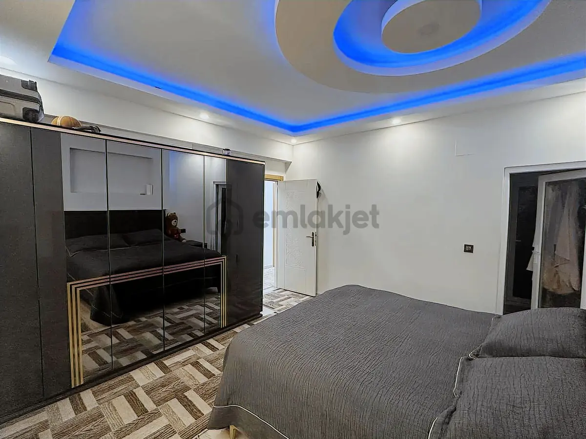 Remax Yeni'den Satılık 4+1 - 8