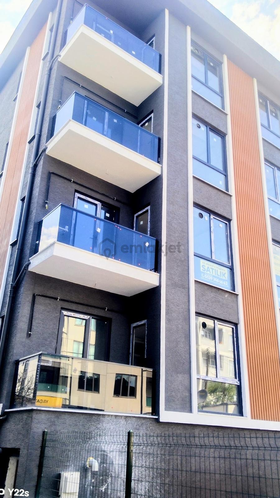Şehir Hastanesine Yakın 1+1 Daireler - 15