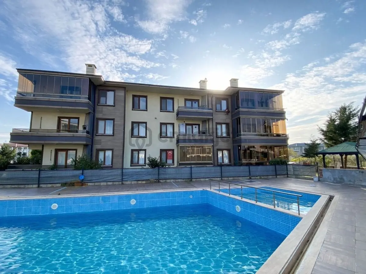 Karasuda Site İçinde, Havuzlu, Ekonomik 1+1 Satılık Daire - 2