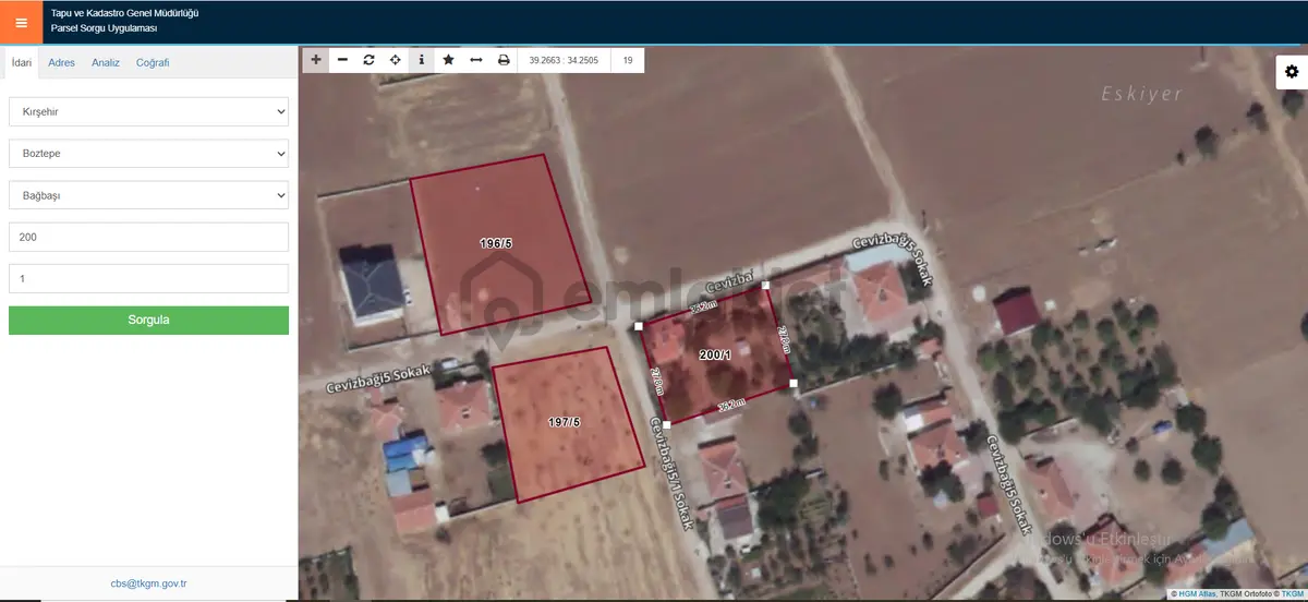 Boztepe'de Köşe Başında 1000 M² Satılık Arsa: Müştemilatlı - 4