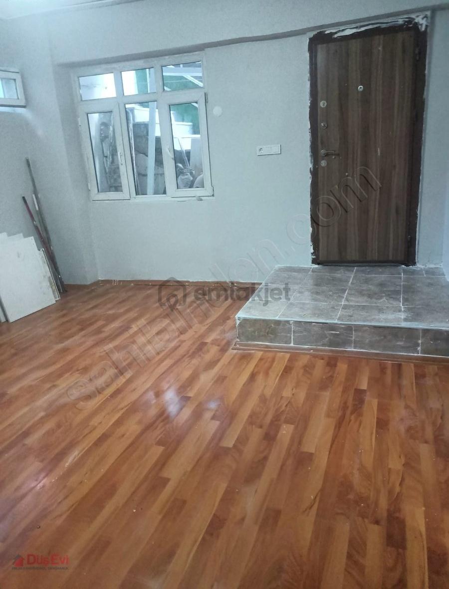 Bağcılar Çınar Mah.2+1 Bahçe Kat Daire - 28