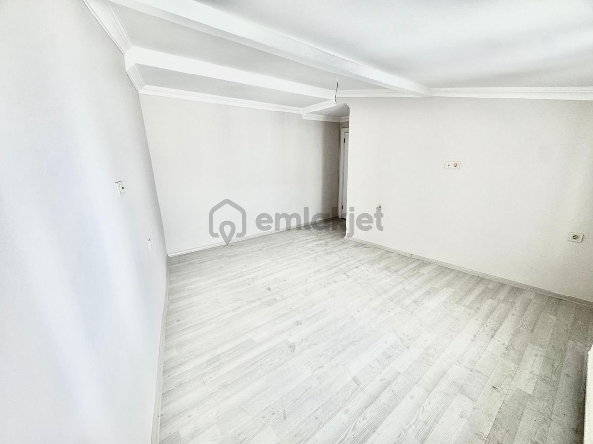 Kağıthane Çeliktepe'de Satılık 3+1 Çatı Katı Daire - 15