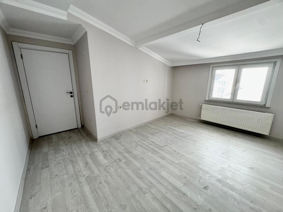 Kağıthane Çeliktepe'de Satılık 3+1 Çatı Katı Daire - 14