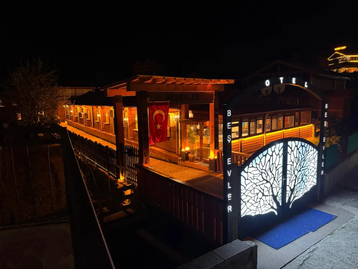 Trabzon Uzungöl De Satılık Otel - 5