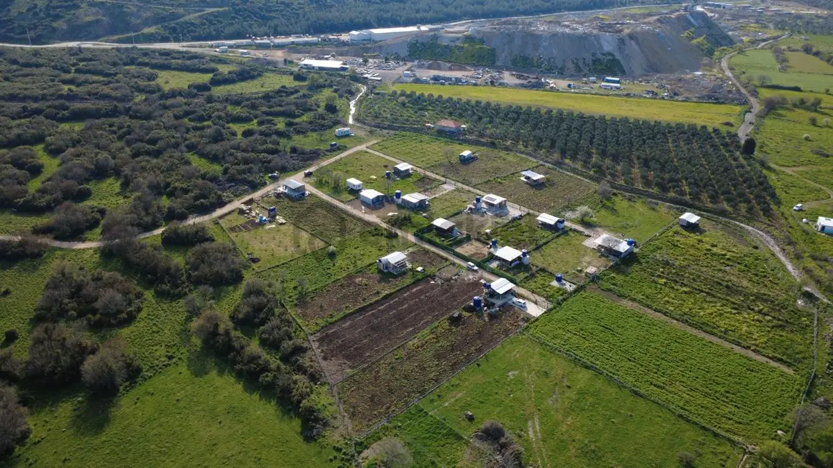 Çıtakta 213m2 İçerisinde Konteyner Bulunan Tarla - 34