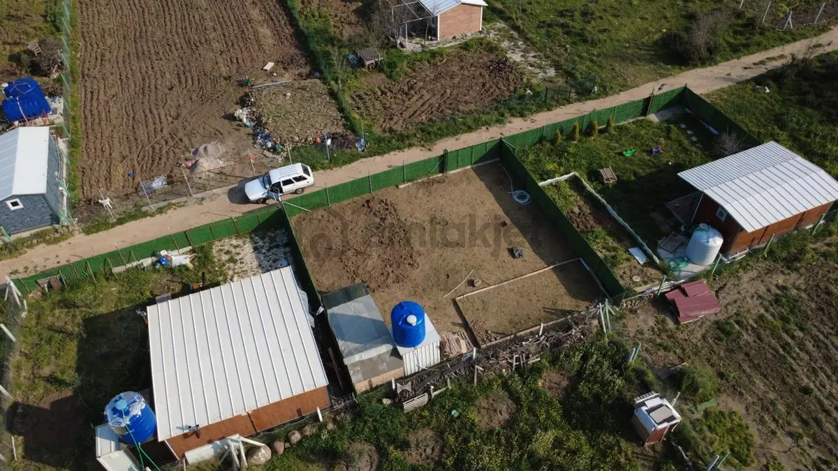 Çıtakta 213m2 İçerisinde Konteyner Bulunan Tarla - 12