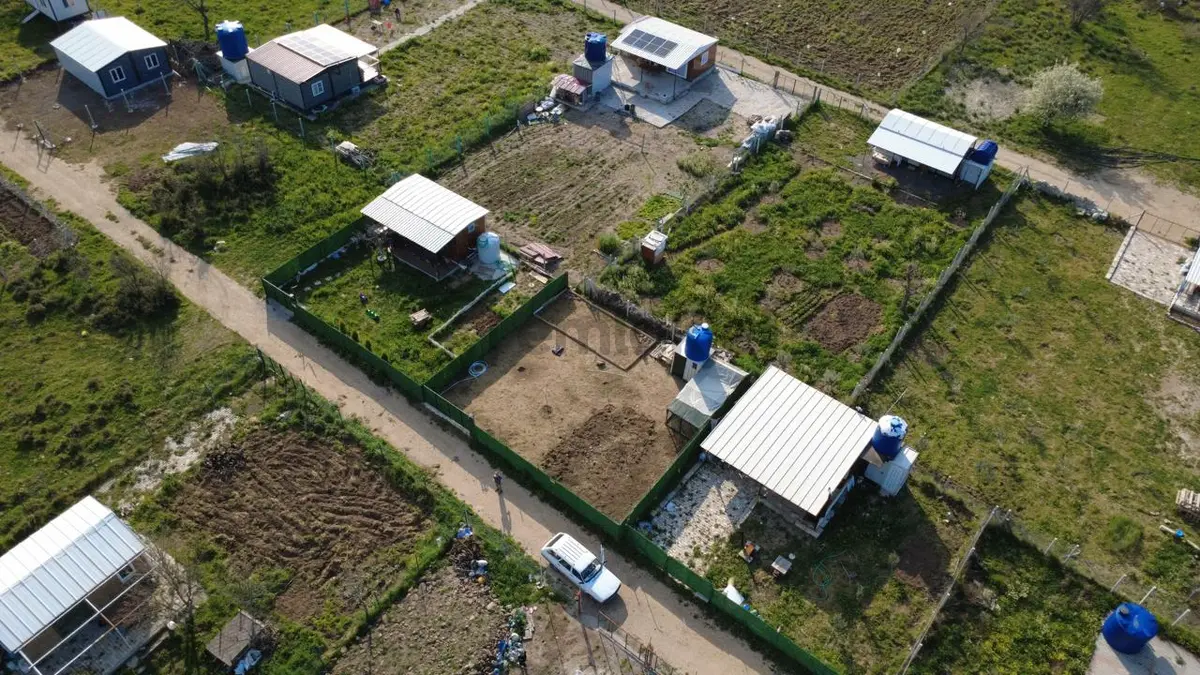 Çıtakta 213m2 İçerisinde Konteyner Bulunan Tarla - 4