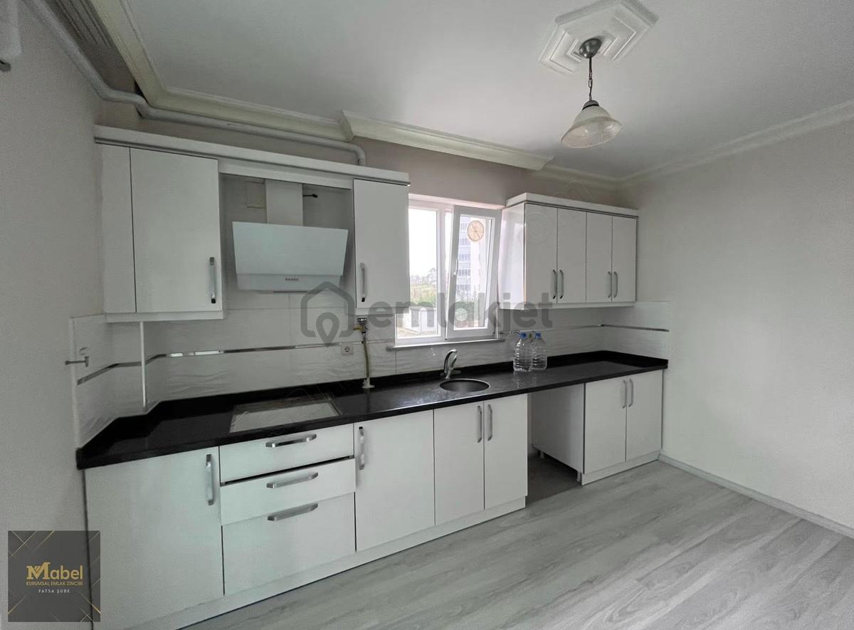 Fatsa Şerefiyede Satılık 3+1 145 M2 Geniş Daire - 3