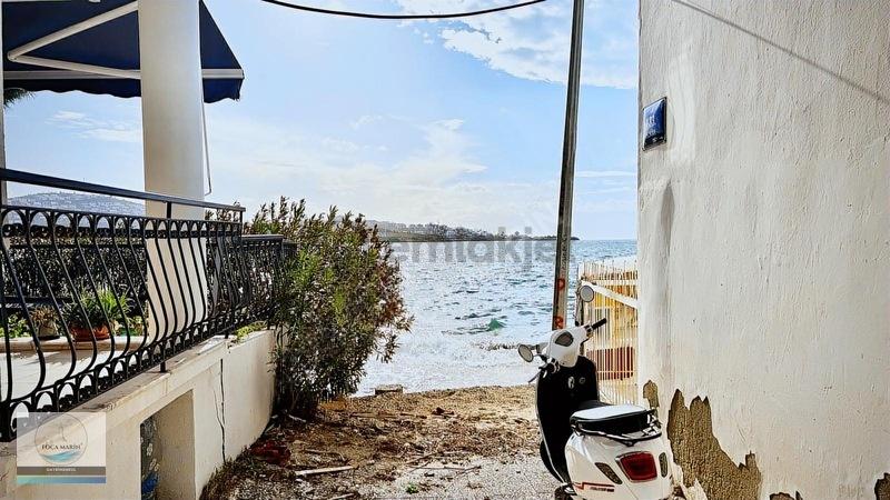 Foça Merkezde Denize Çok Yakın Konumda Giriş Kat Geniş 1+1 Daire - 27