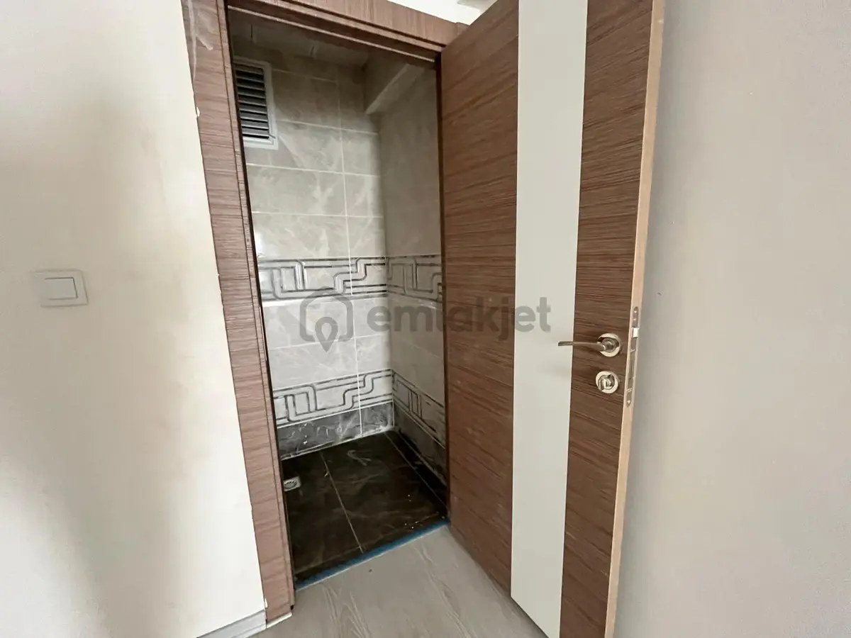 Başak Mah 3+1 Ön Cephe Asansörlü Çift Banyo Cadde Üzerinde Satılık Daire - 20