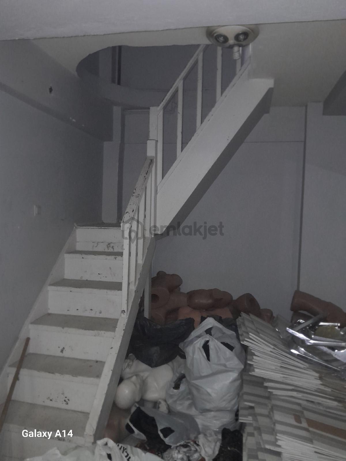 Adapazari Cadde Üstü Kiralik Dükkan - 8