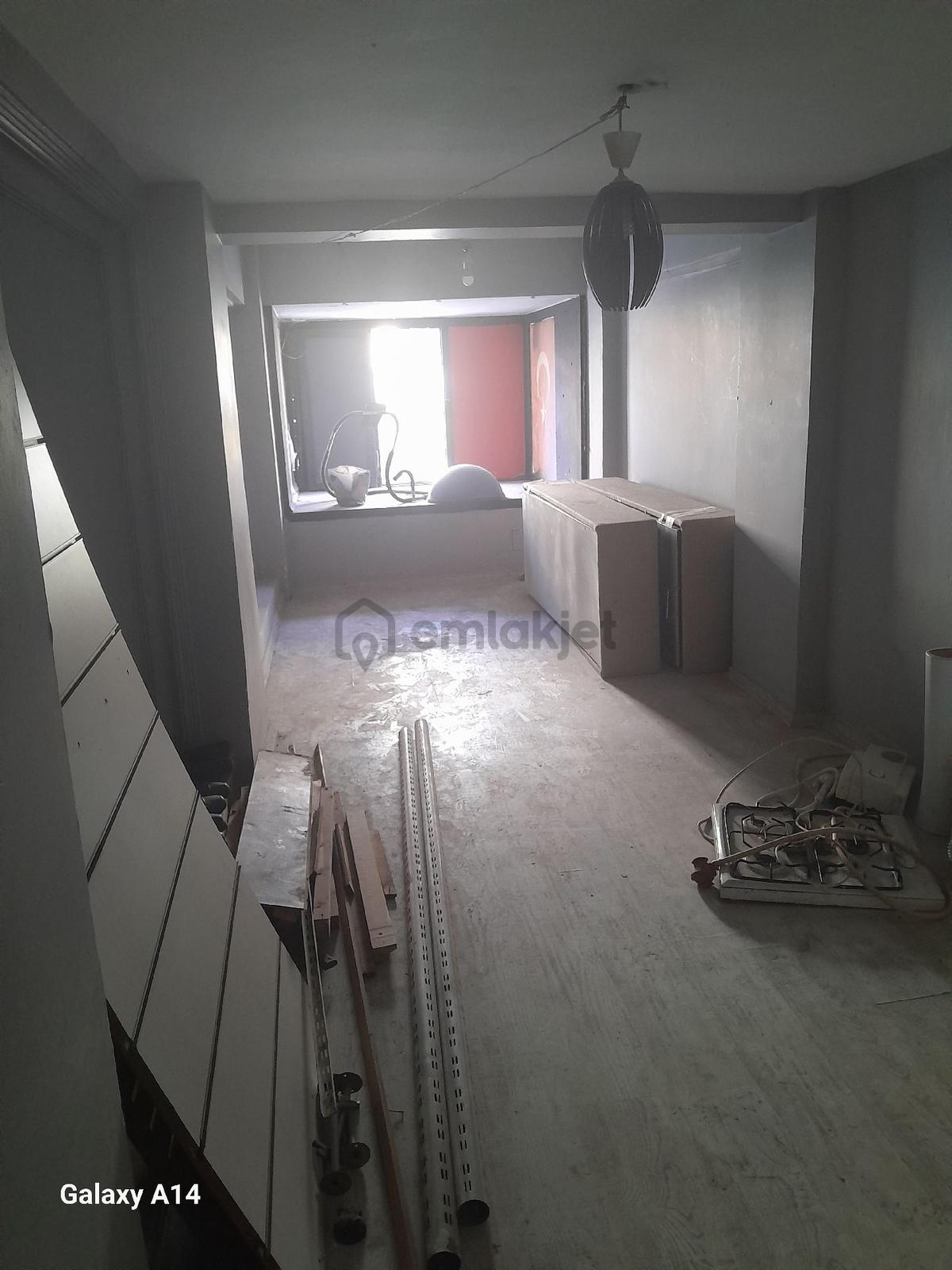 Adapazari Cadde Üstü Kiralik Dükkan - 11