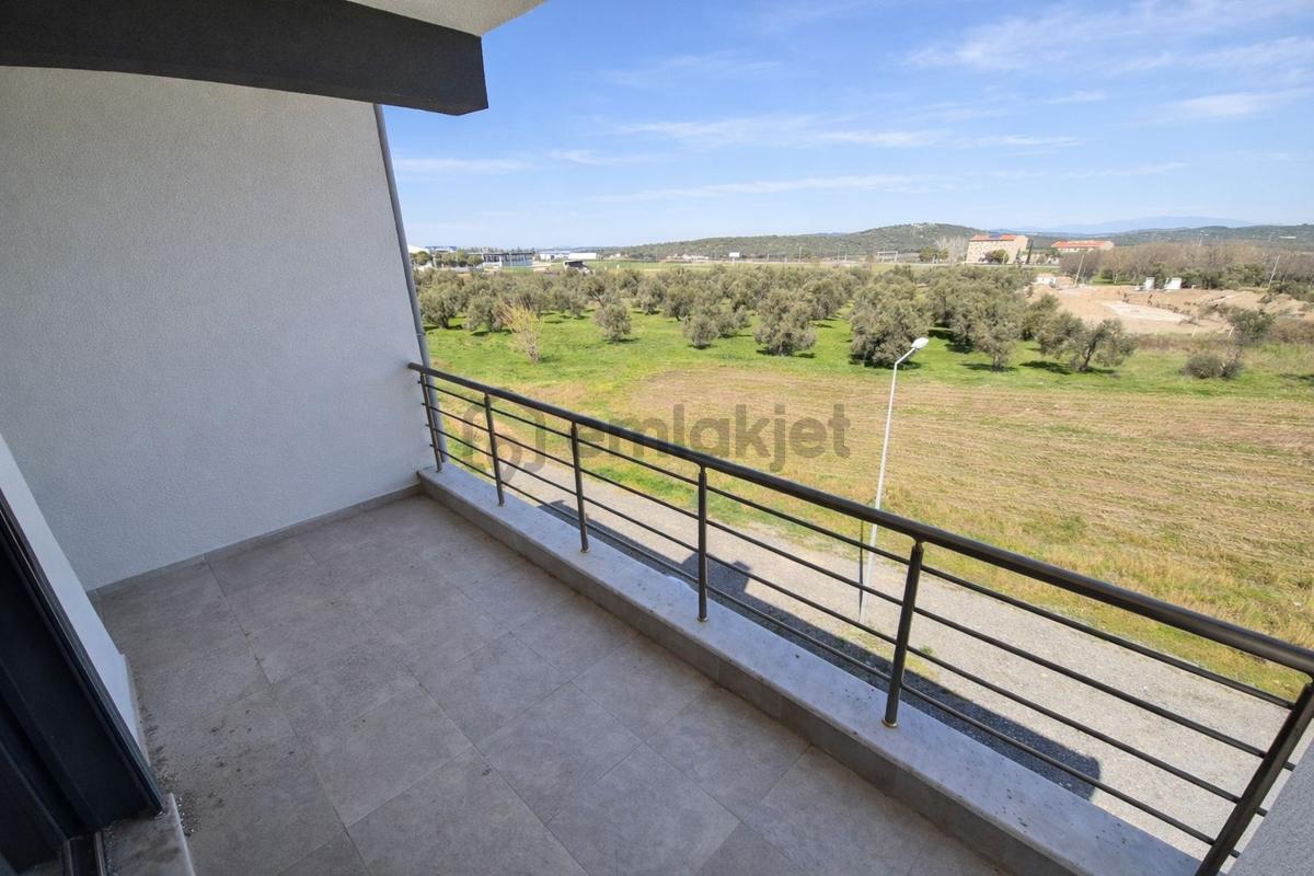 Umas Solutıondan Ara Kat - Kapalı Mutfak - Geniş 2+1 Sıfır Daire - 25