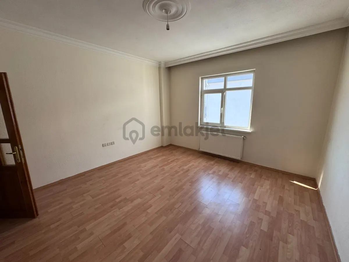 Şanlıbaba Emlak'tan Güzelyurt Mahallesinde Satılık 3+1 Daire - 21