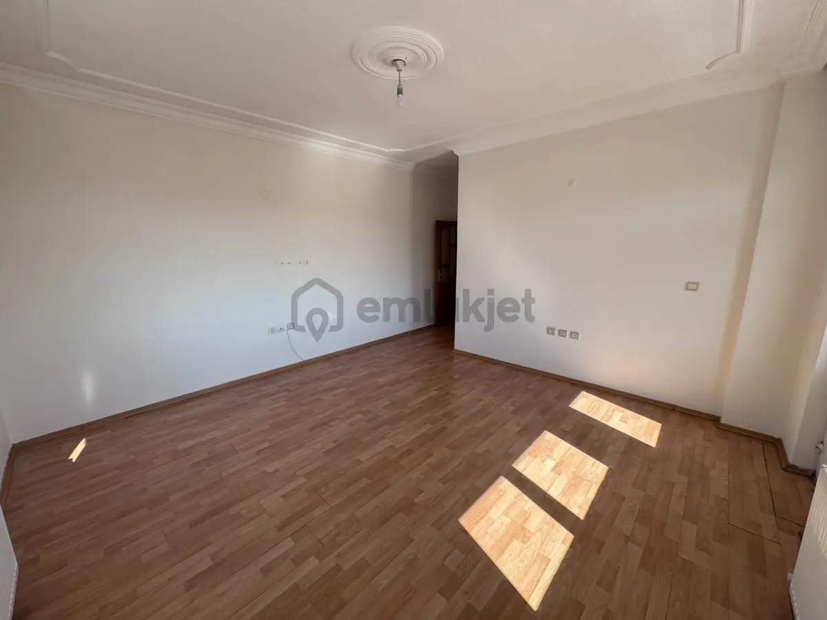 Şanlıbaba Emlak'tan Güzelyurt Mahallesinde Satılık 3+1 Daire - 18