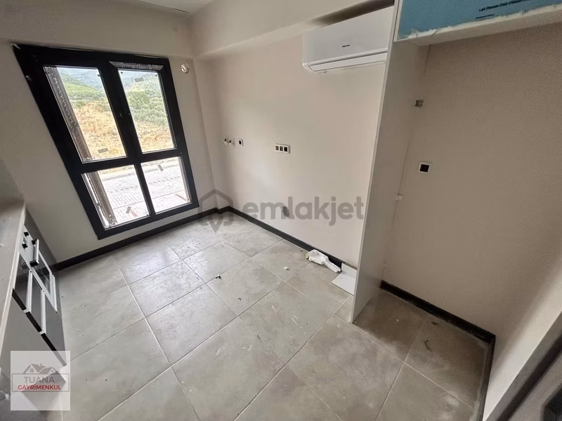 Tuana Emlak'tan Toparlar'da 3+1 Kiralık Daire - 21