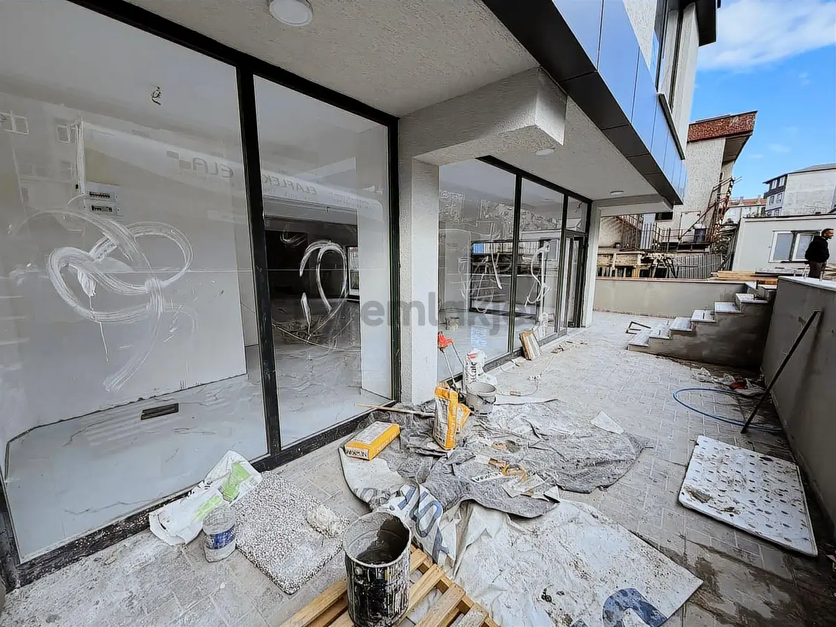 Pegaas'tan 2 Katlı E-5'e Cepheli Sıfır Kiralık Dükkan - 27