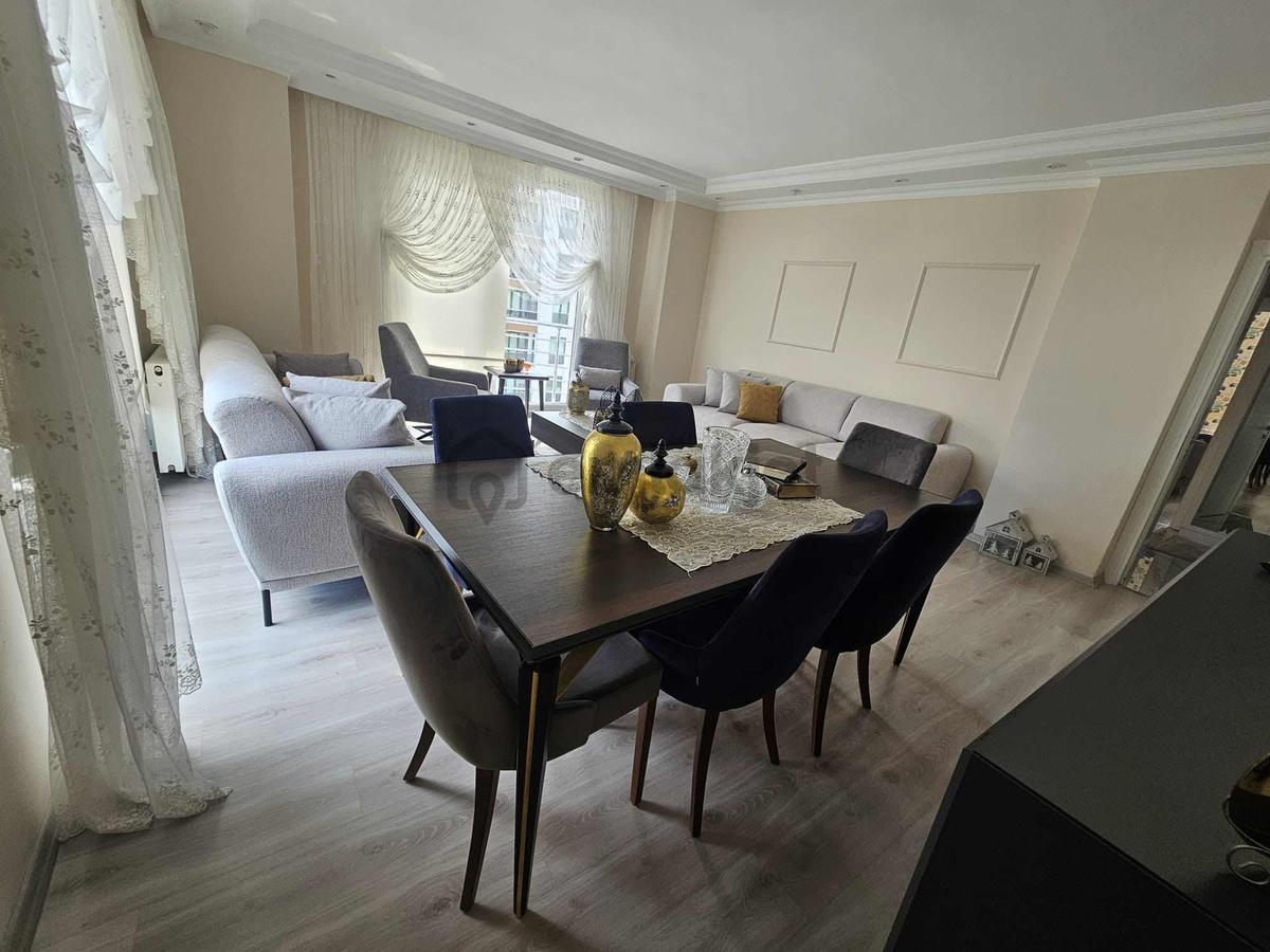 Büyükçekmece Satılık Dübleks 5+1 Daire - 20